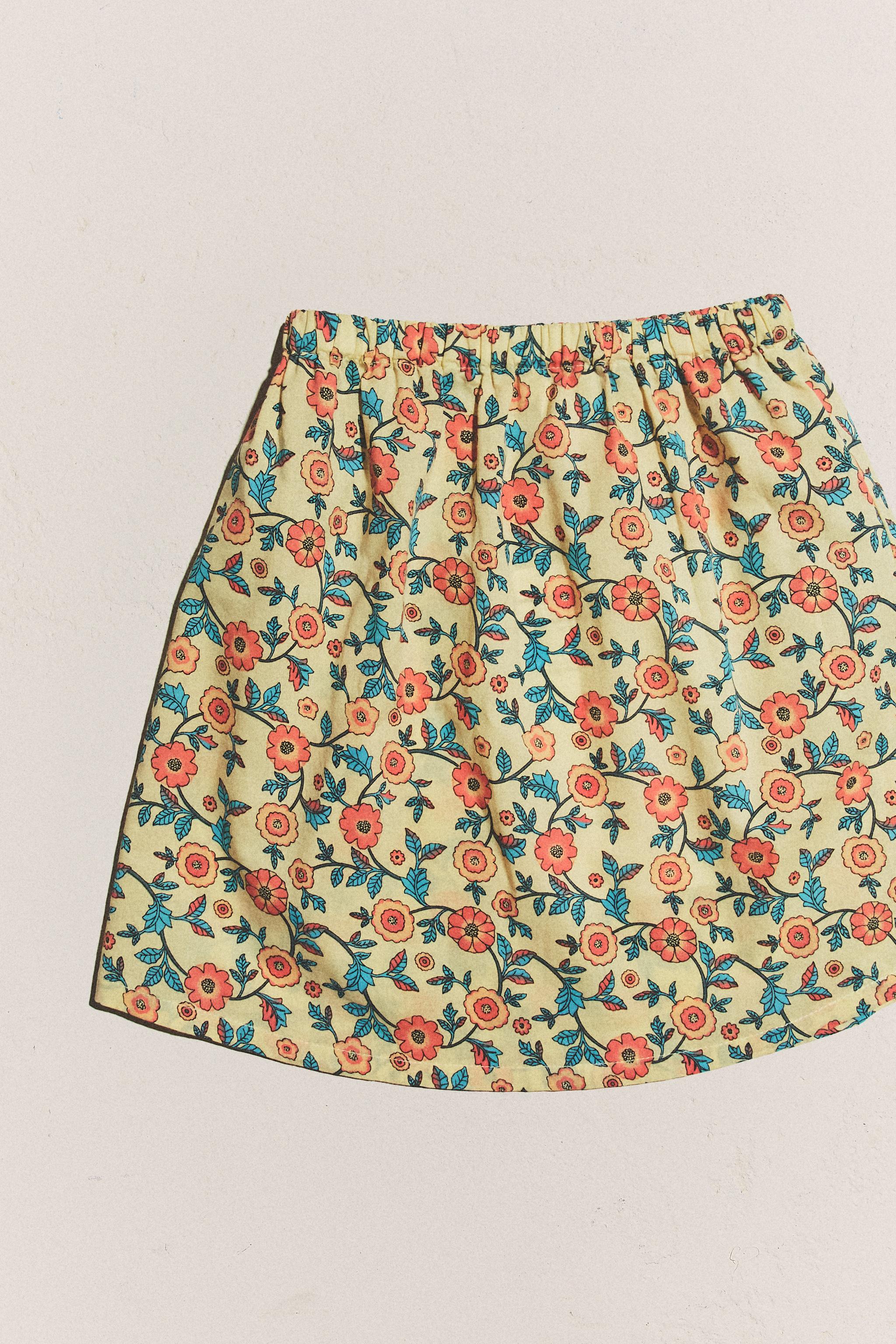 KIDS' FLORAL SKIRT